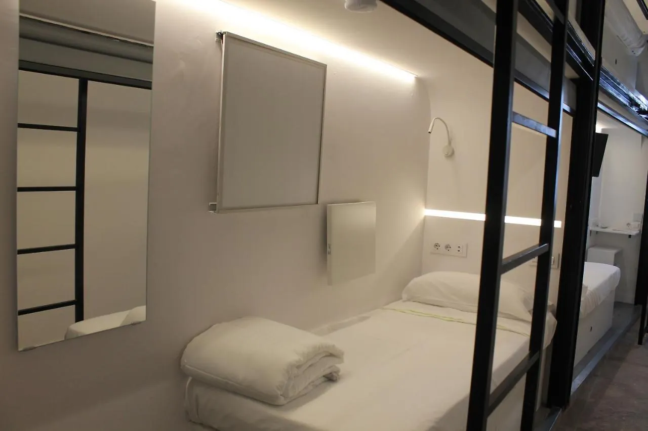 Capsulehotel M Pods Malaga Hotel