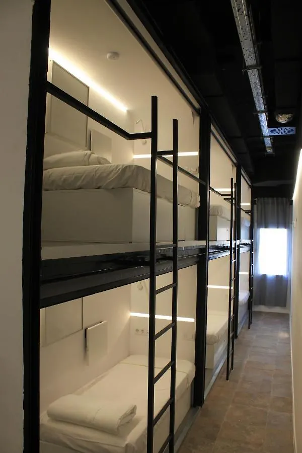 M Pods Malaga Hotel Capsulehotel
